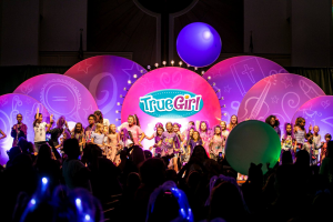 true girl stage